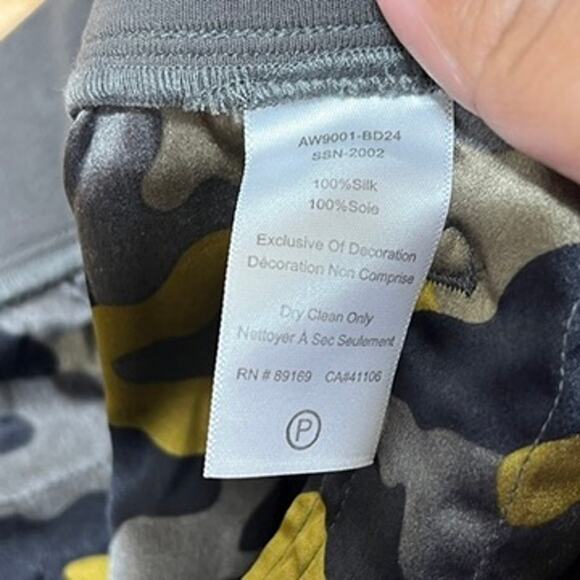 ATM Anthony Thomas Melillo Silk Camo Jogger High Waisted Pleated Pant Women’s XL - Picture 6 of 10